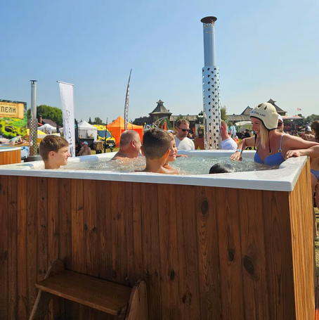 Купель Фурако Polar Spa ELITE QUATTRO 200 квадратная с интегрированной печью для 6-8 человек (термососна светлая) фото  фото - 8