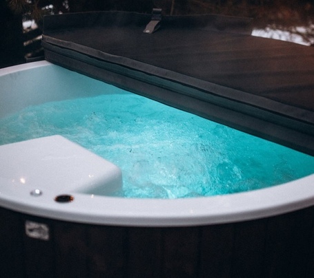 Купель Polar Spa ELITE 200 круглая с интегрированной печью для 2-4 человек (термососна темная) фото  фото - 21